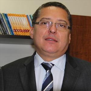 Ubiratan Pereira Guimarães Currículo, apresentações e mais.